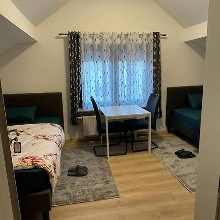Luis Apartment Ruesselsheim D1 Hassloch  Eksteriør billede