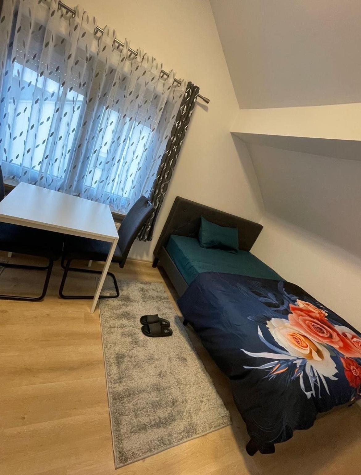 Luis Apartment Ruesselsheim D1 Hassloch  Eksteriør billede