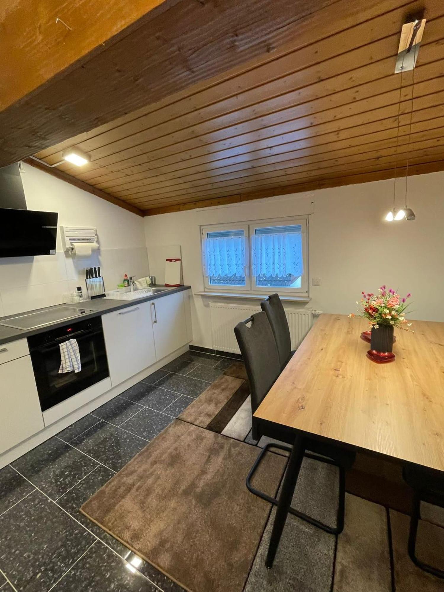 Luis Apartment Ruesselsheim D1 Hassloch  Eksteriør billede